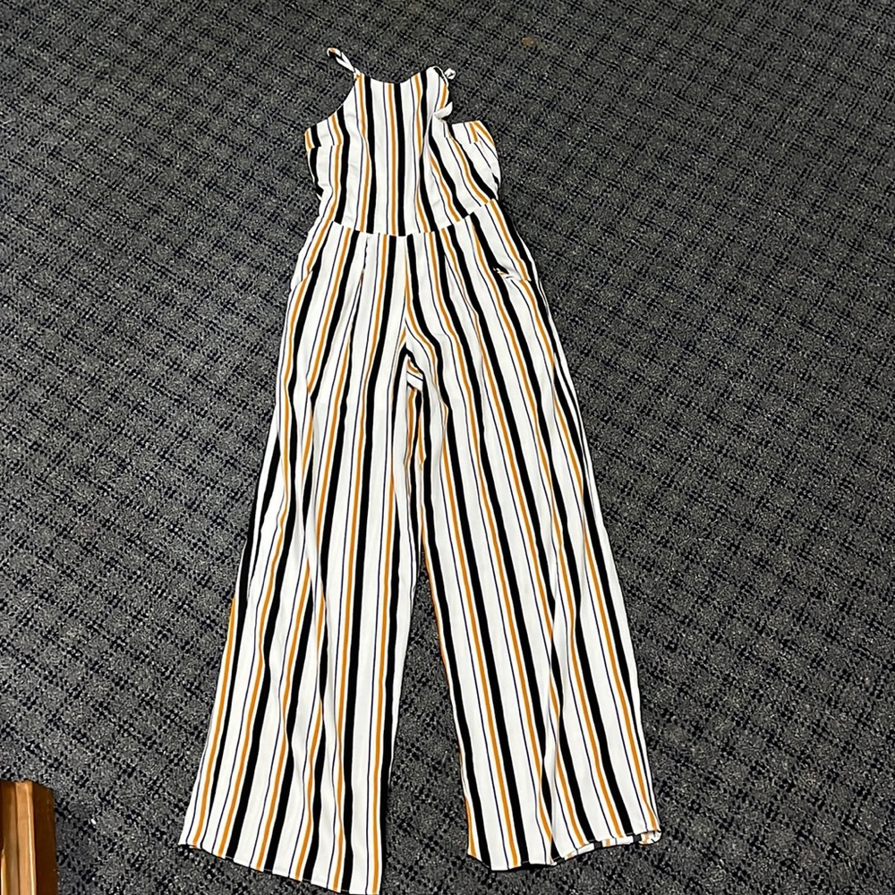 Womens Flare leg Romper Size Small